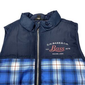 G. H. Bass & Co- Light Weight Puffer Vest - Boy's Size 6 Blue Plaid Zip Closure